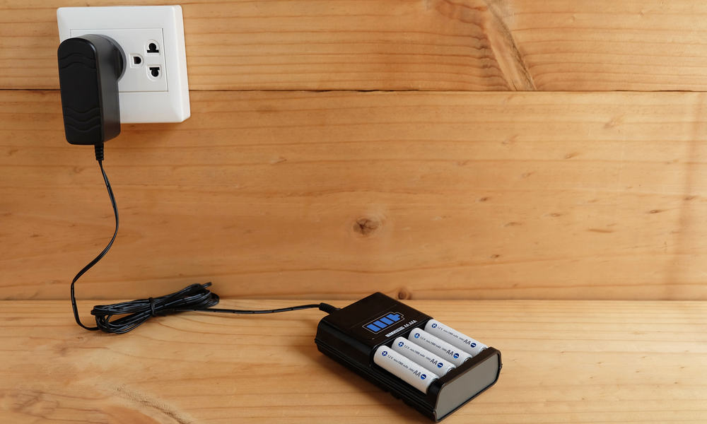 23 Easy DIY Battery Charger Plans