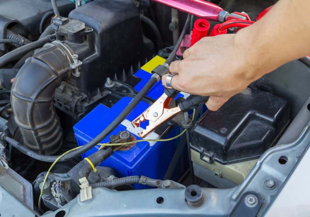 Things To Do When Your Car Battery Dies When Driving