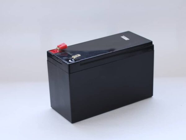 How Long Does A 12v Battery Last? (Solved)