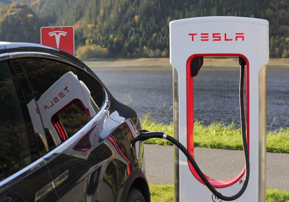 How Much Does A Tesla Battery Weigh?