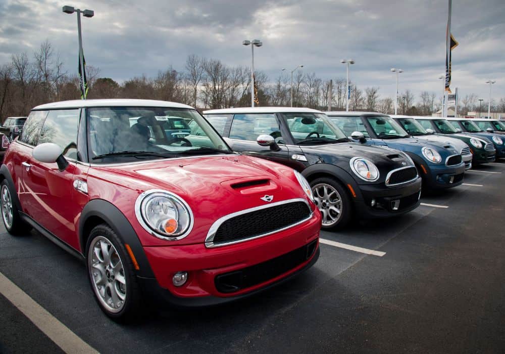 How long do Mini Cooper car batteries normally last?