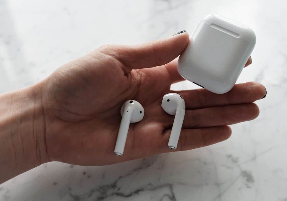 How to check AirPods battery