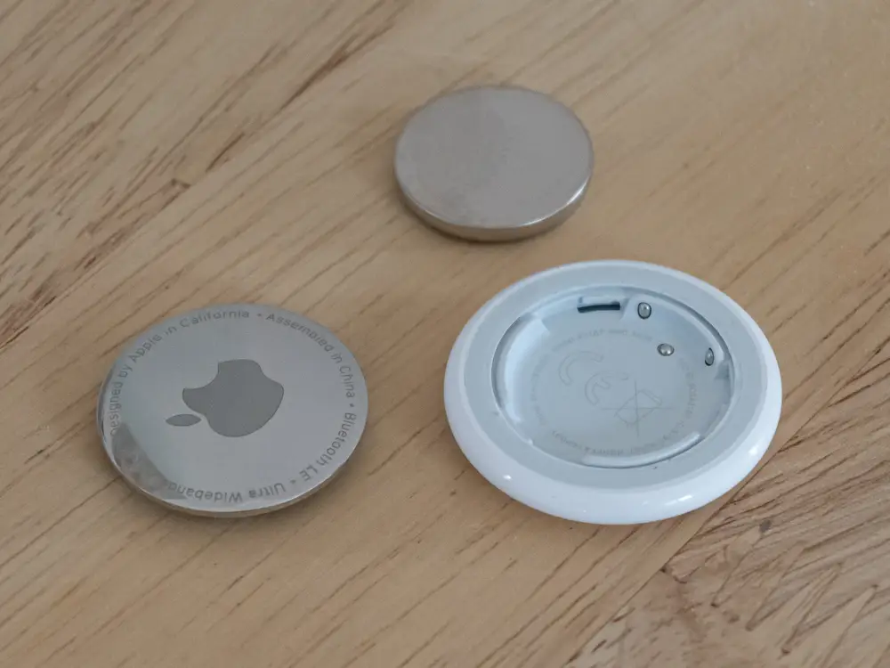 What Types of Batteries Are Compatible with Apple's AirTag?