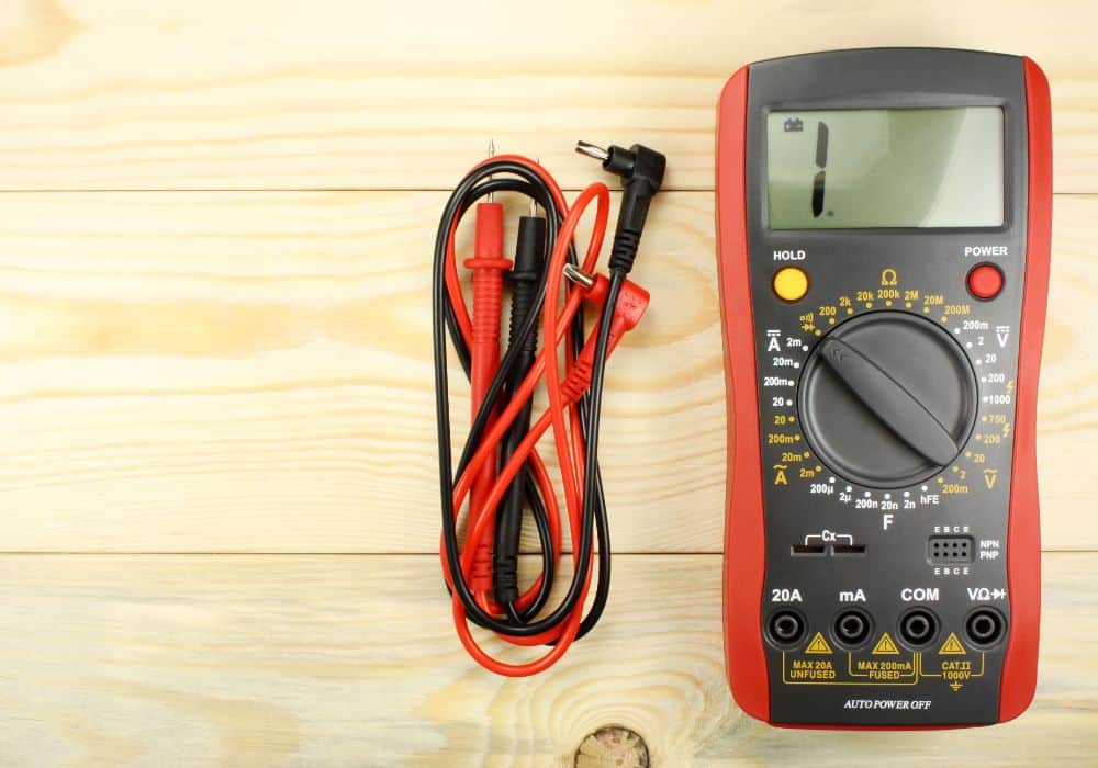 What's The Difference Between a Voltmeter And a Multimeter