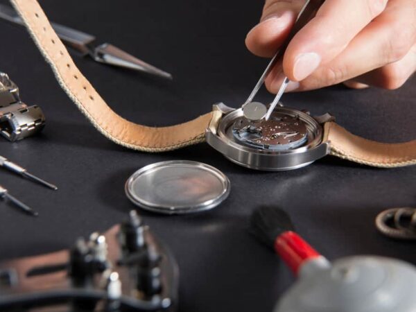Bulova Watch Battery Replacement Cost (Influencing Factors & Extended Tips)
