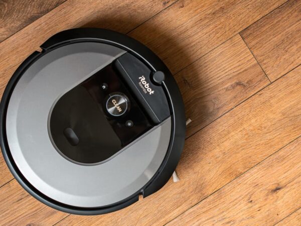 Roomba Battery Replacement Cost (Ultimate Guide)