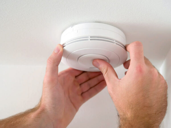 How To Reset The Smoke Detector After Changing The Battery (Solved!)