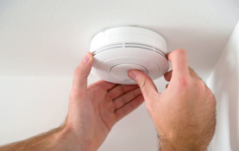 How to Reset the Smoke Detector After Changing the Battery