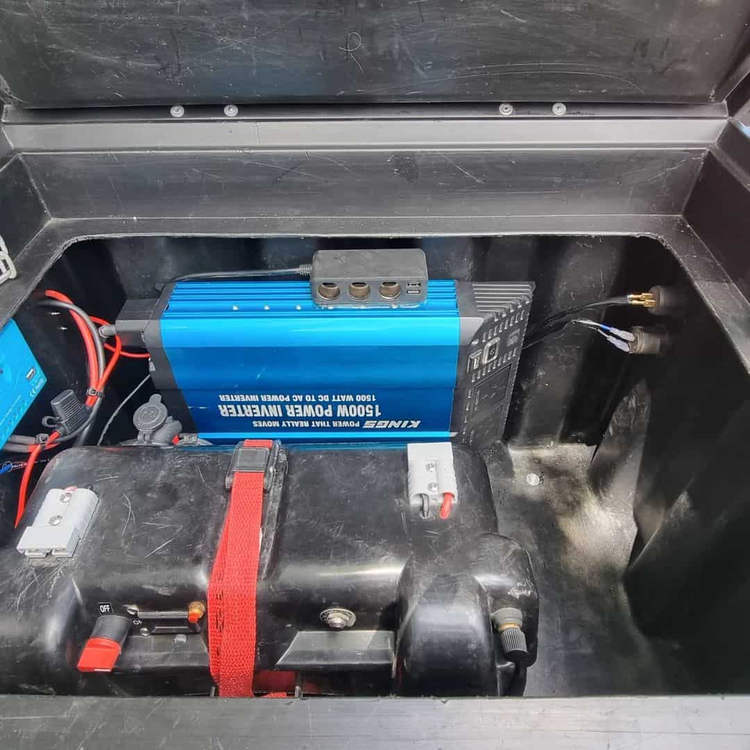 How to Choose the Right 12 Volt AGM Battery?