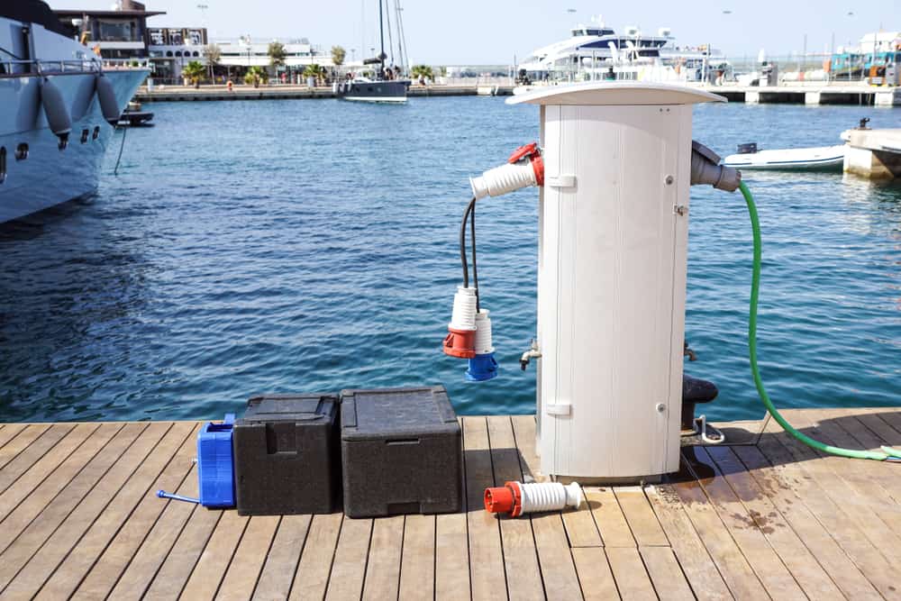 how to charge deep cycle marine battery